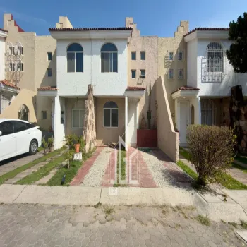 Casa En Venta,Hacienda del Oro,Avenida Camino Real a Colima 2980 6, Tlajomulco de Zúñiga, Jalisco 45645, 3 Habitaciones,2 Baños,Avenida Camino Real a Colima,2,pQ1EhxT