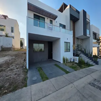 Casa En Renta,VALLE IMPERIAL,Avenida Paseo de los Emperadores 1560, Zapopan, Jalisco 45134, 4 Habitaciones,4 Baños,Avenida Paseo de los Emperadores,2,p4AMSdb