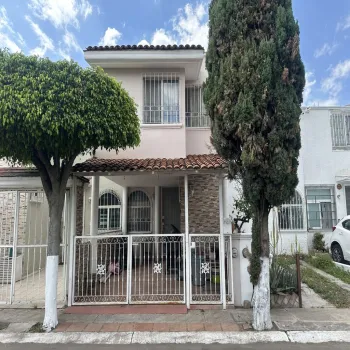 Casa En Venta,Plaza Guadalupe,Calle Misión de Santo Tomás Zapopan 1083 Aragón #42, Zapopan, Jalisco 45036, 3 Habitaciones,2 Baños,Calle Misión de Santo Tomás Zapopan,2,pAW4nL6