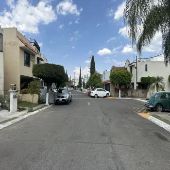 Casa En Venta,Plaza Guadalupe,Calle Misión de Santo Tomás Zapopan 1083 Aragón #42, Zapopan, Jalisco 45036, 3 Habitaciones,2 Baños,Calle Misión de Santo Tomás Zapopan,2,pAW4nL6