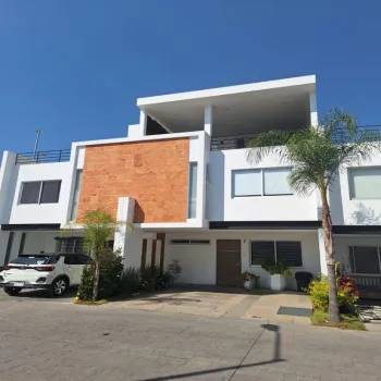 Casa En Venta,Huentitán El Alto,Calle Paseo del Zoológico 536, Guadalajara, Jalisco 44395, 3 Habitaciones,3 Baños,Calle Paseo del Zoológico,3,pxt6SIY