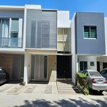 Casa En Venta,Jocotán,Calle Acero 225, Zapopan, Jalisco 45017, 3 Habitaciones,4 Baños,Calle Acero,3,pFRksdu