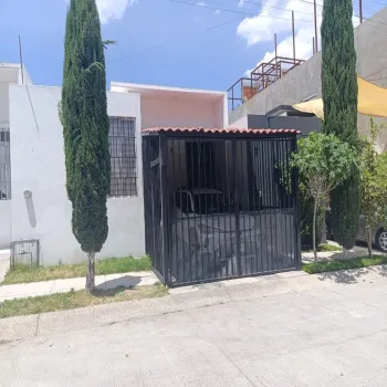Casa En Venta,El Fortín,Calle Clarin 2437, Zapopan, Jalisco 45200, 3 Habitaciones,2 Baños,Calle Clarin,1,pyuonc9
