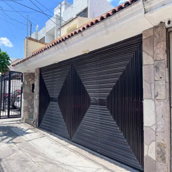 Casa En Renta,Loma Bonita,Avenida Conchita 3024, Zapopan, Jalisco 45088, 4 Habitaciones,3 Baños,Avenida Conchita,1,pqsubwY