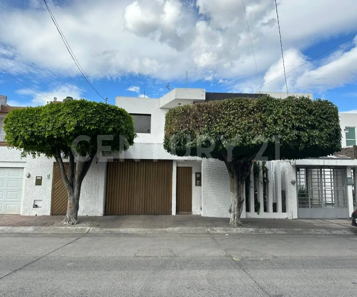 Casa En Venta,Paseos Del Sol,Claudio Ptolomeo 5846, Zapopan, Jalisco 45079, 4 Habitaciones,3 Baños,Claudio Ptolomeo,2,234842