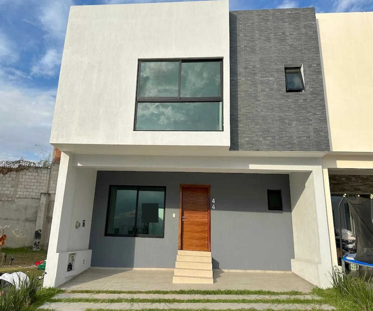 Casa En Venta,Valle Imperial,Paseo de la Cantera 765 44, Zapopan, Jalisco 45134, 3 Habitaciones,2 Baños,Paseo de la Cantera,3,pXjV5Y1