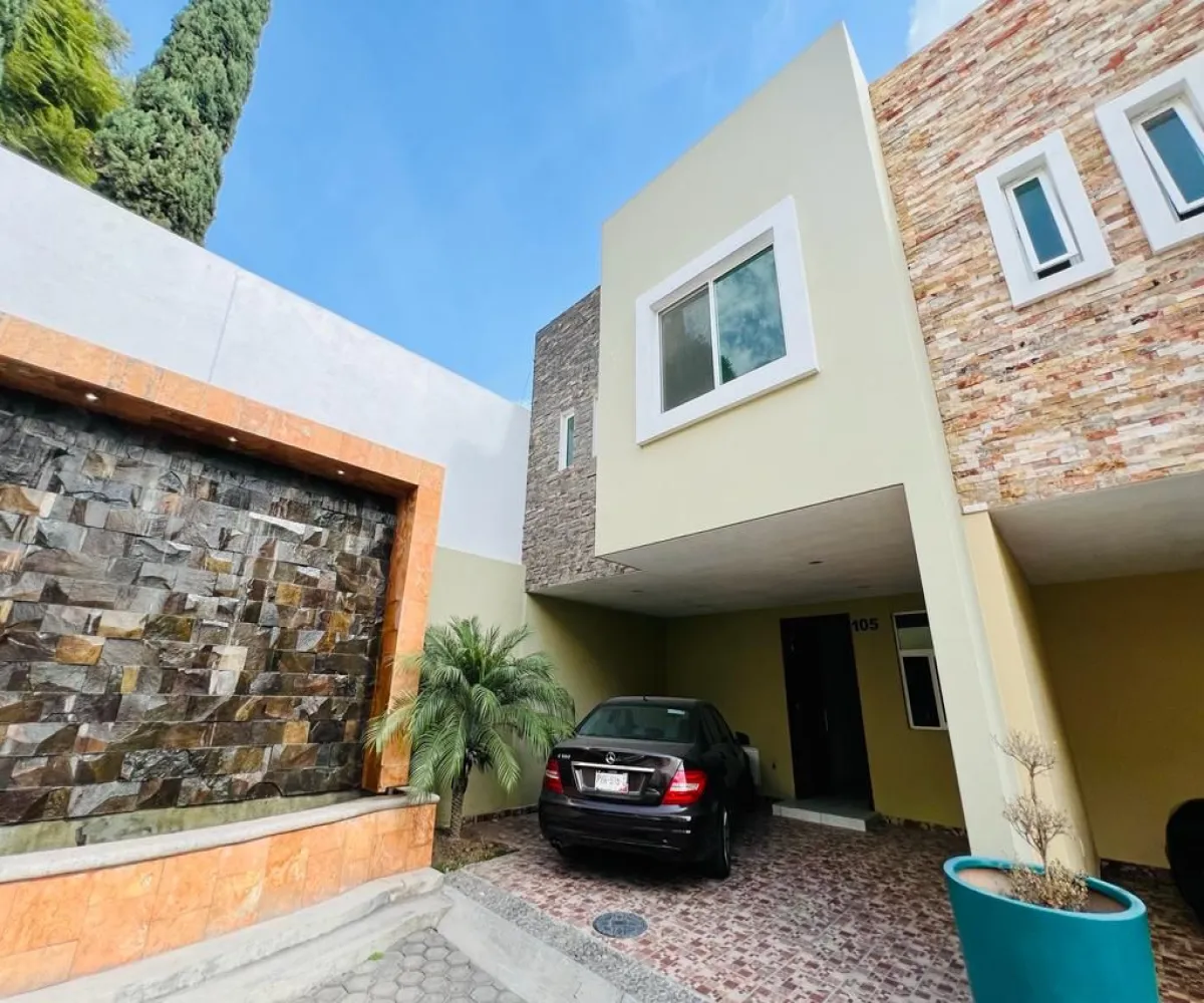 Casa En Venta,Las Varitas,Camino a las varitas 232, Tlajomulco de Zúñiga, Jalisco 45645, 3 Habitaciones,3 Baños,Camino a las varitas,2,puoPqLk