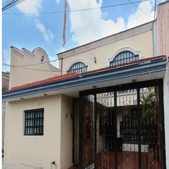 Casa En Venta,Loma Bonita Ejidal,Jose Antonio Torres 3326, Zapopan, Jalisco 45085, 5 Habitaciones,4 Baños,Jose Antonio Torres,2,543920