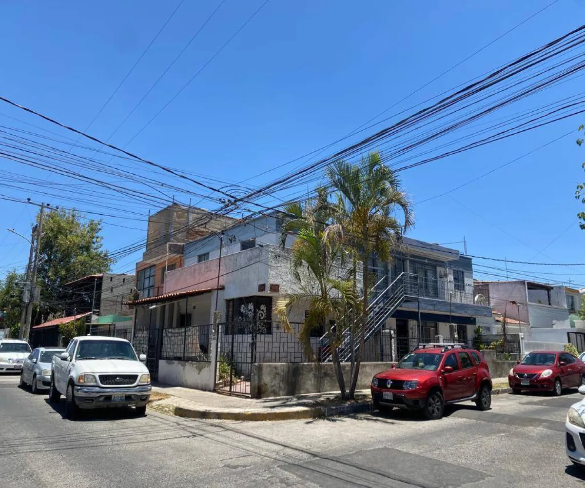 Casa En Venta,Colon Industrial Y Anexo,VASCO NUÑEZ DE BALBOA 2750, Guadalajara, Jalisco 44930, 8 Habitaciones,2 Baños,VASCO NUÑEZ DE BALBOA,2,458421