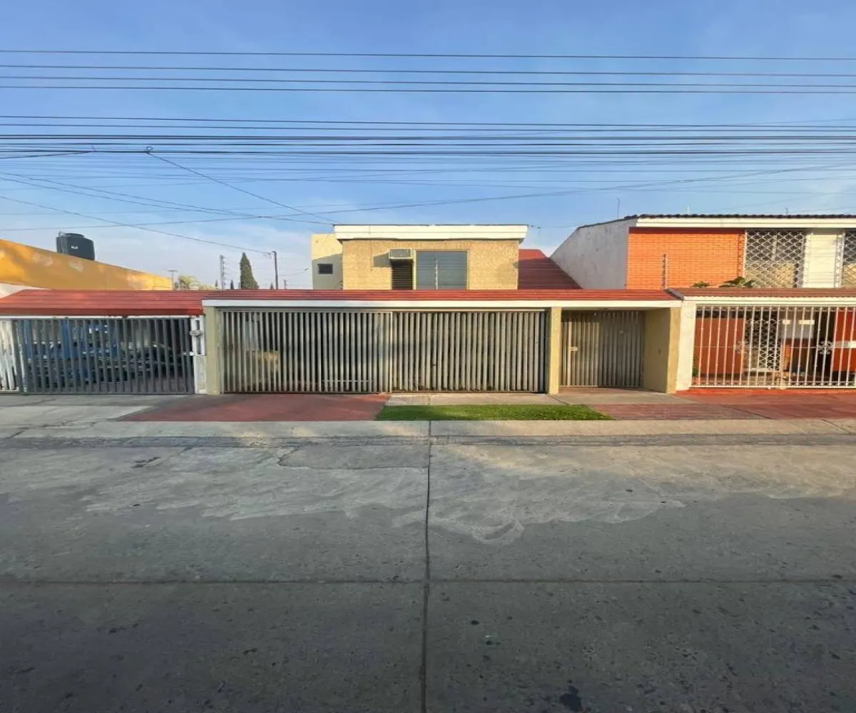 Casa En Venta,Paseos Del Sol,Sara Bertha de la Torre 5353, Zapopan, Jalisco 45079, 3 Habitaciones,3 Baños,Sara Bertha de la Torre,635058