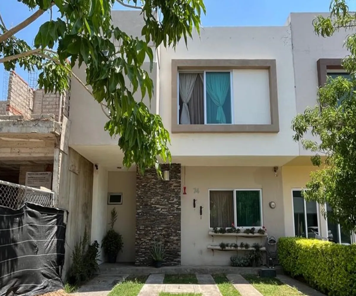 Casa En Venta,Fraccionamiento EL CAMPESTRE,AV. DE LA PRADERA 486, Zapopan, Jalisco 45221, 2 Habitaciones,2 Baños,AV. DE LA PRADERA,2,639701