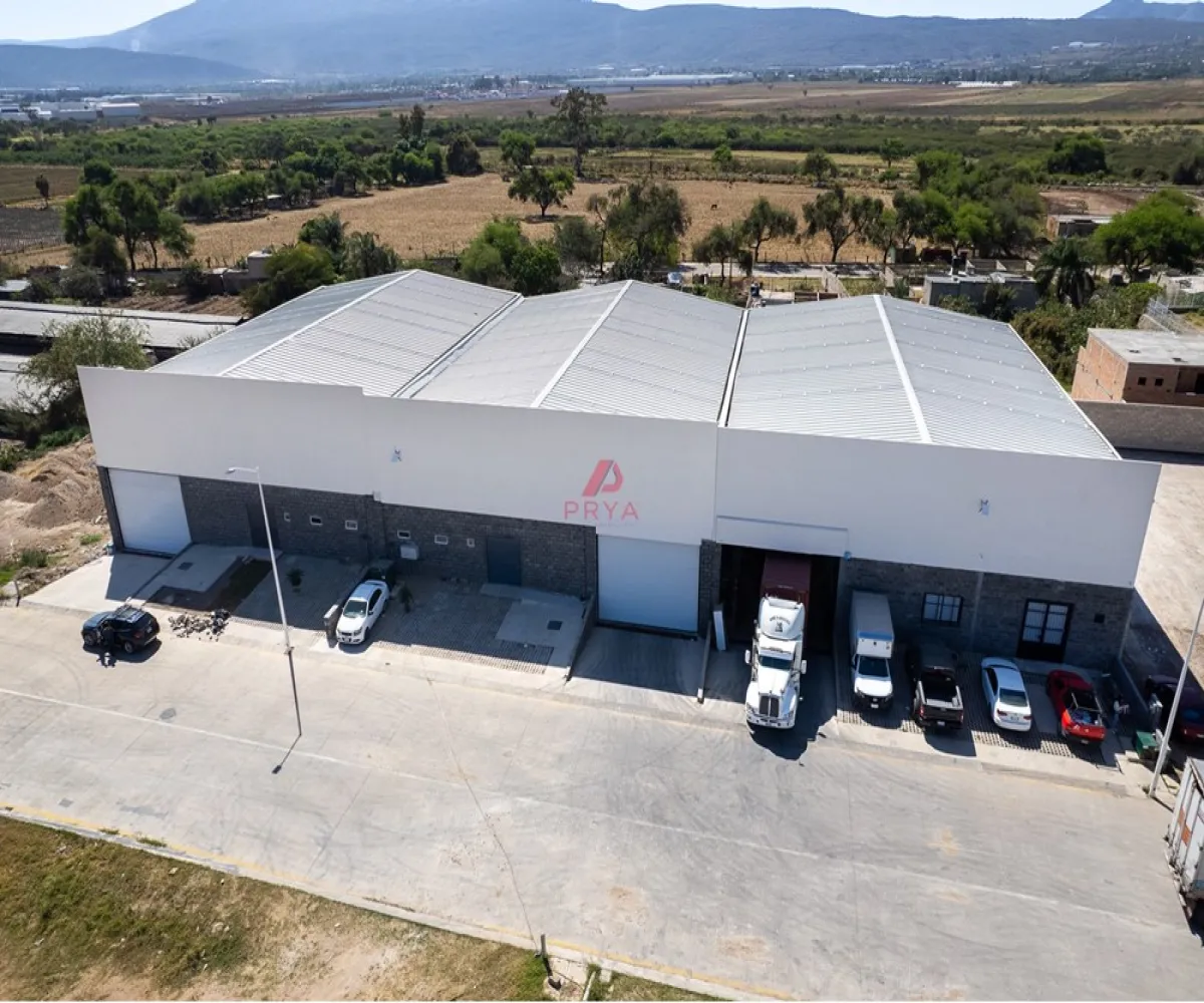 Local En Renta,Santa Cruz de la Loma (Tepetates),Santa Cruz de las flores, Tlajomulco De Zúñiga, Jalisco 45644,Santa Cruz de las flores,647386