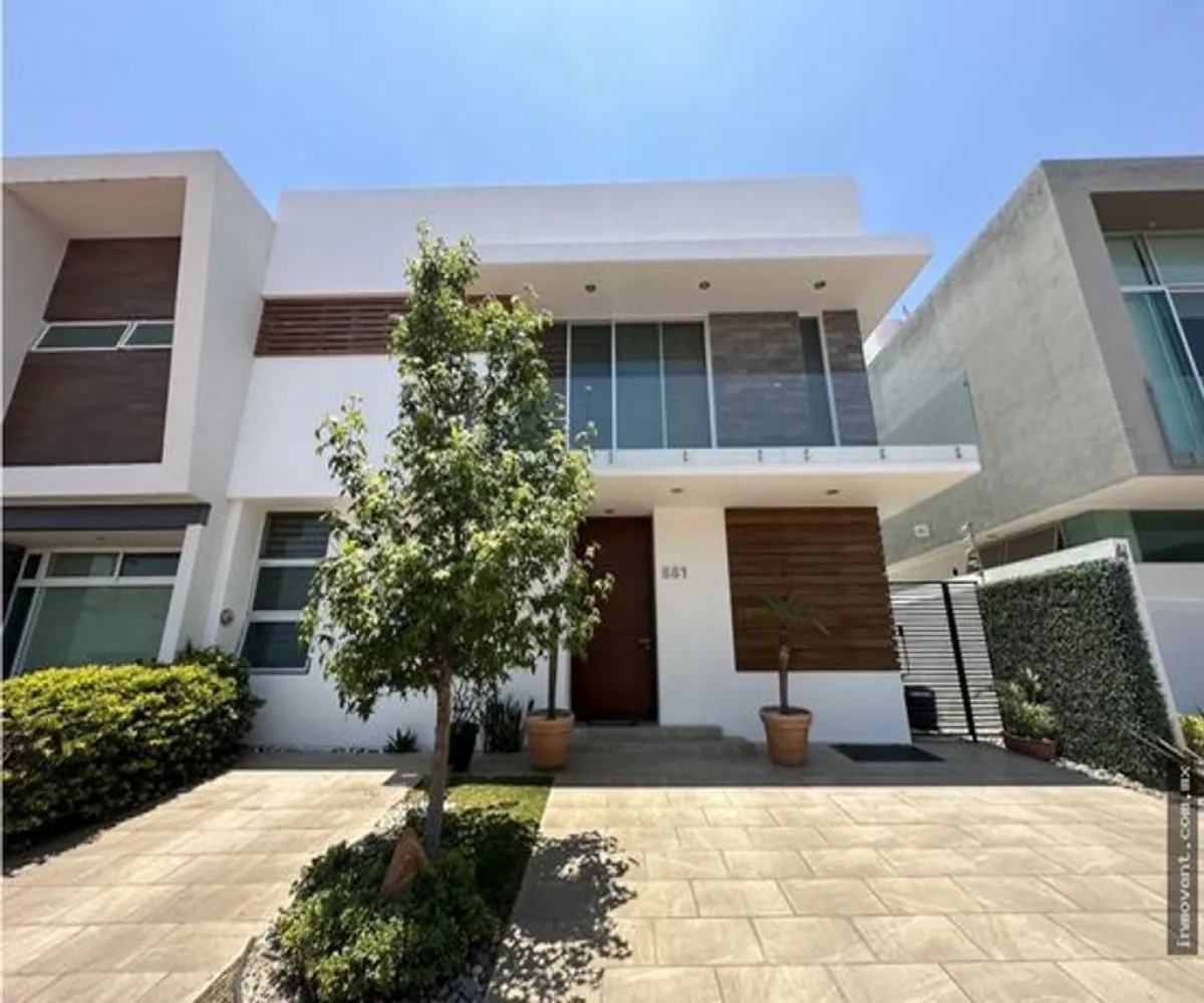 Casa En Venta,la rioja,Tormantos S/N 661, México, Jalisco 45640, 4 Habitaciones,4 Baños,Tormantos ,3,pF05Wtn