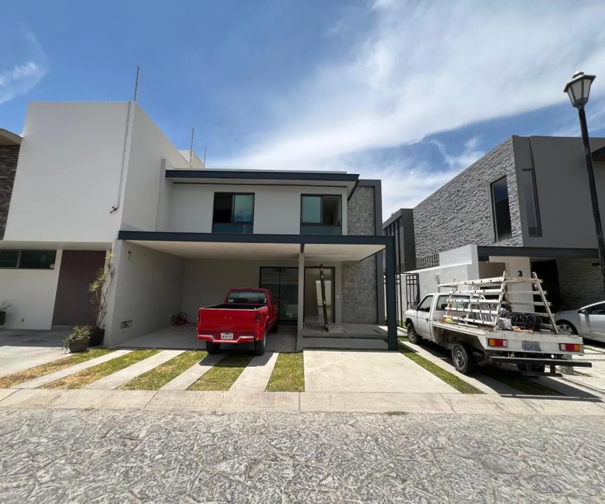 Casa En Venta,Bugambilias,AV LOREZO BARCELATA 510 2, Zapopan, Jalisco 45239, 3 Habitaciones,4 Baños,AV LOREZO BARCELATA,2,psroxoI