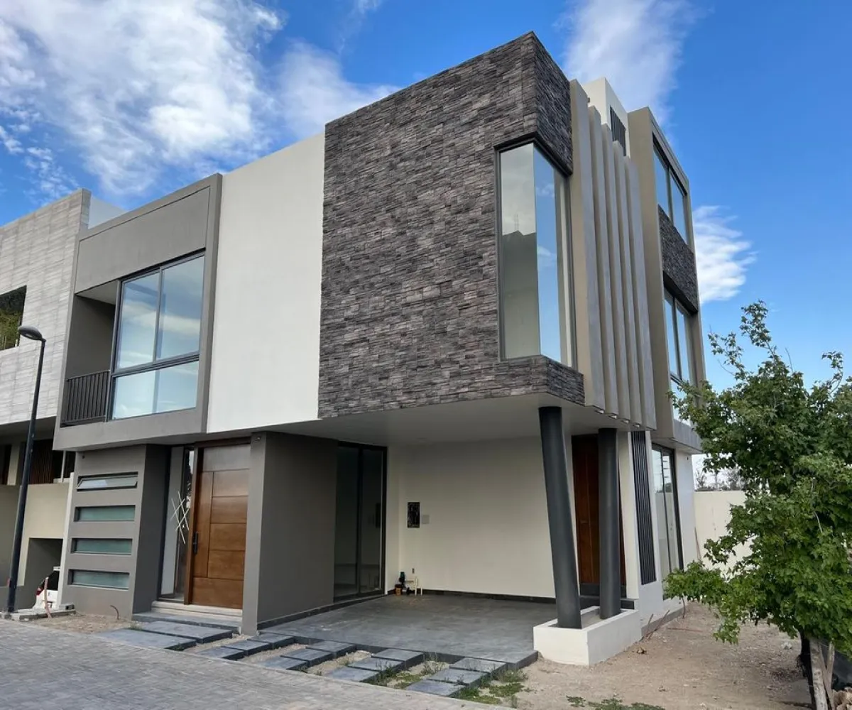 Casa En Venta,La Mojonera,GENERAL RAMON CORONA 439 9, Zapopan, Jalisco 45019, 4 Habitaciones,4 Baños,GENERAL RAMON CORONA,3,pVemhfe