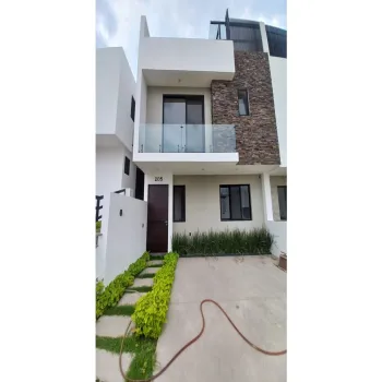 Casa En Venta,San Agustín,Av. Vuelo de las Grullas 200, Tlajomulco De Zúñiga, Jalisco 45645, 3 Habitaciones,4 Baños,Av. Vuelo de las Grullas,3,662162