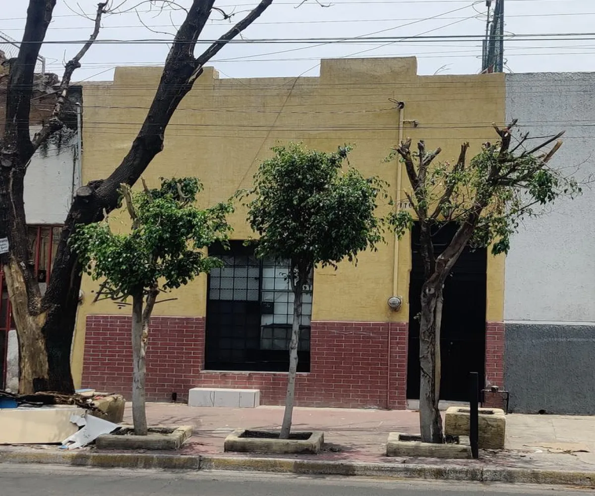 Casa En Venta,Guadalajara Centro,Aquiles Serdán 176, Guadalajara, Jalisco 44100, 3 Habitaciones,1 Baño,Aquiles Serdán,1,p152f0i