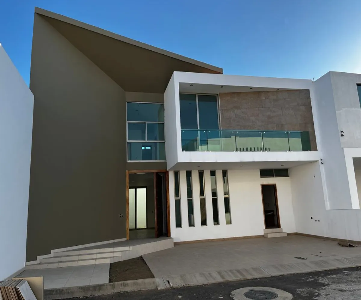 Casa En Venta,Ciudad Guzmán Centro,Hermenegildo Galeana 93 8, Zapotlán el Grande, Jalisco 49000, 3 Habitaciones,3 Baños,Hermenegildo Galeana,2,pxoqQxz