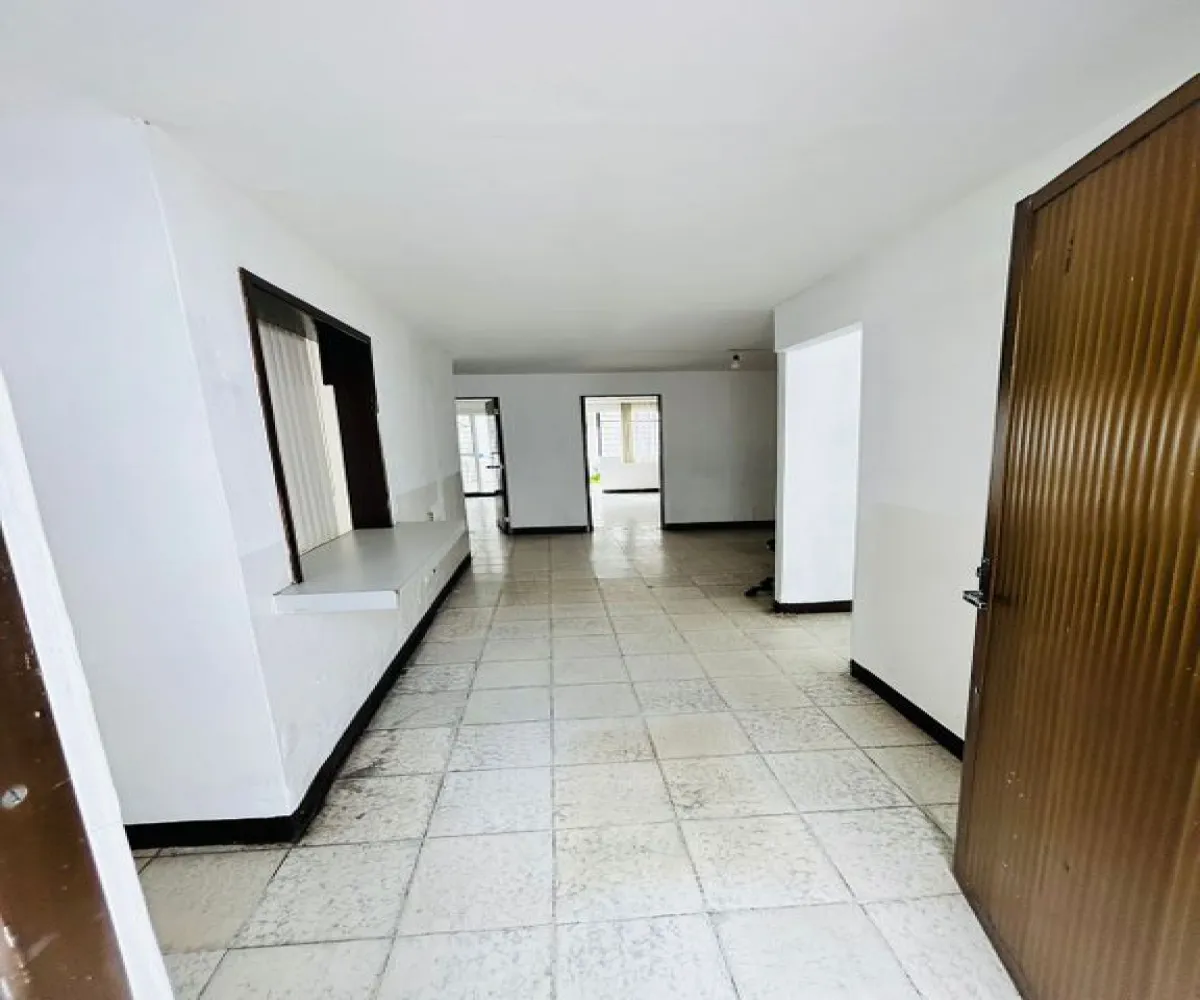 Casa En Venta,Arcos De Zapopan,Avenida Arco del Triunfo 443, Zapopan, Jalisco 45130, 5 Habitaciones,2 Baños,Avenida Arco del Triunfo,1,pUveokU