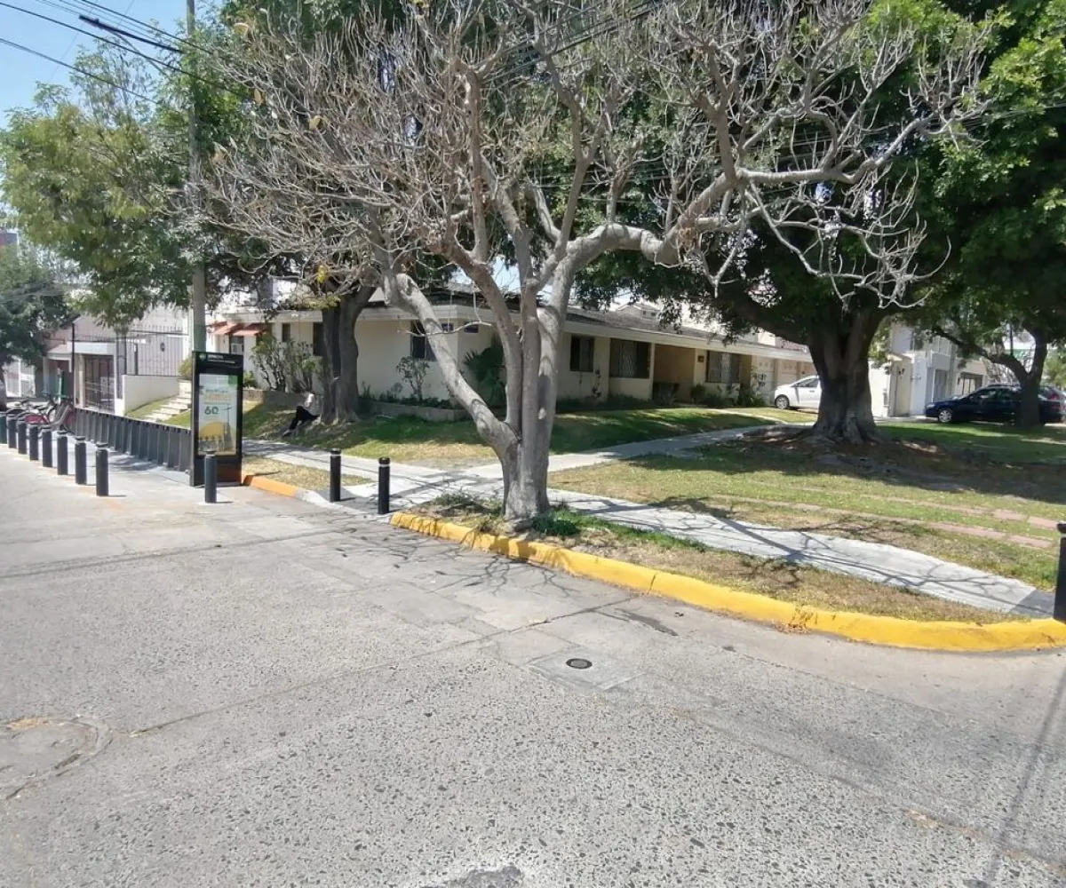 Casa En Venta,Fracc Jardines De Guadalupe,Avenida San Luis Gonzaga 4957, Zapopan, Jalisco 45030, 7 Habitaciones,7 Baños,Avenida San Luis Gonzaga,1,pAL2qEg