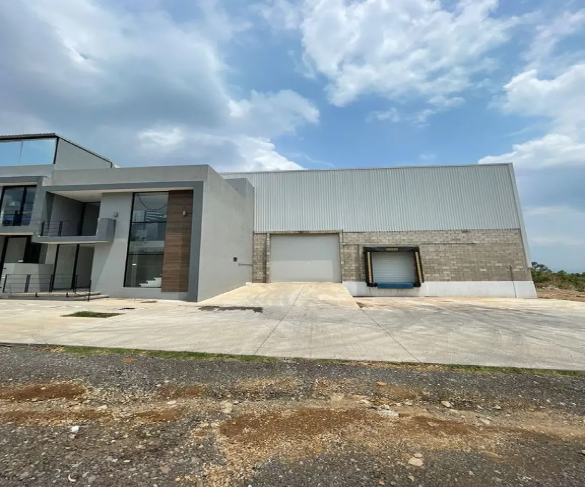 Bodega En Venta,San Isidro Mazatepec,Carretera Circuito Metropolitano kilometro 15.3 S/N, Tala, Jalisco 45300,4 Baños,Carretera Circuito Metropolitano kilometro 15.3,2,pbXIied