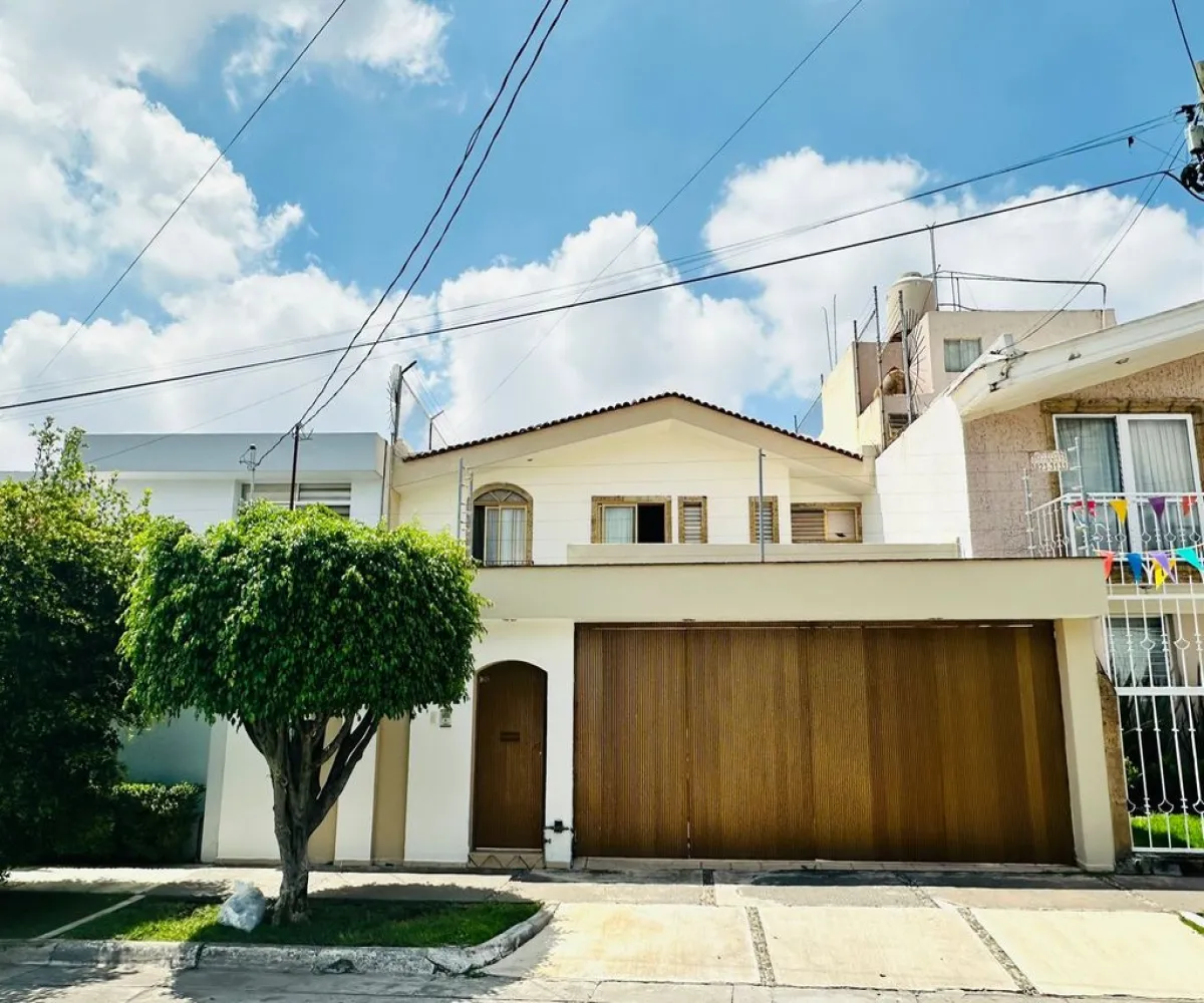 Casa En Venta,Jardines de los Arcos,San Uriel 3431, Guadalajara, Jalisco 44500, 4 Habitaciones,4 Baños,San Uriel,2,pJfmO3t