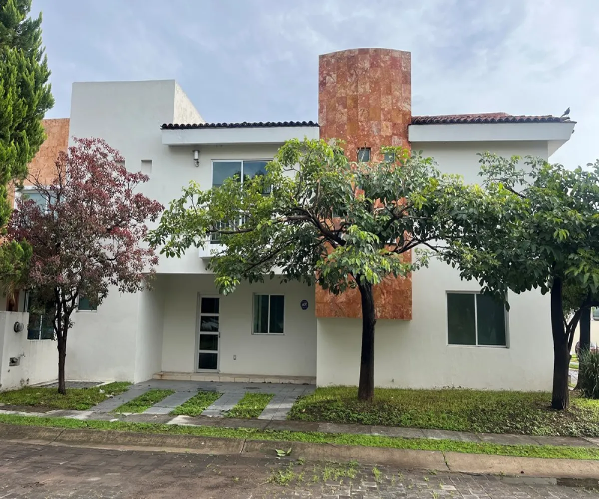 Casa En Venta,Fraccionamiento Jardín Real,Monarquía Sur 11, Zapopan, Jalisco 45136, 3 Habitaciones,5 Baños,Monarquía Sur,2,686268