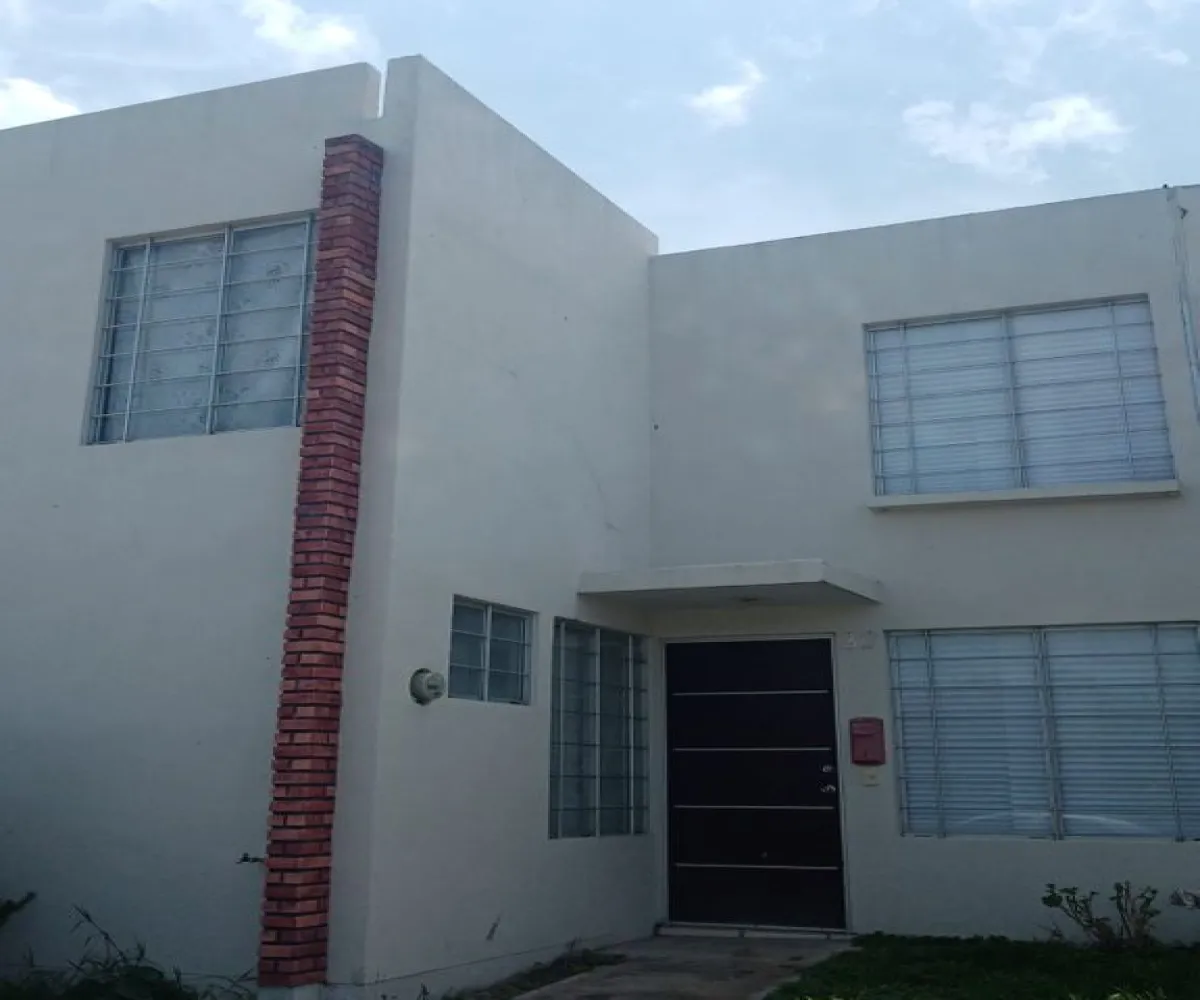 Casa En Venta,Fracc Valle De Las Flores,Avenida Valle de Tlajomulco 82, Tlajomulco de Zúñiga, Jalisco 45640, 3 Habitaciones,2 Baños,Avenida Valle de Tlajomulco,2,pFFuZFZ