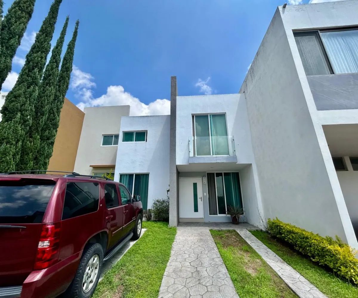 Casa En Venta,La rioja ,Najerilla 836, Tlajomulco de Zúñiga, Jalisco 45645, 3 Habitaciones,2 Baños,Najerilla,2,psHD76b