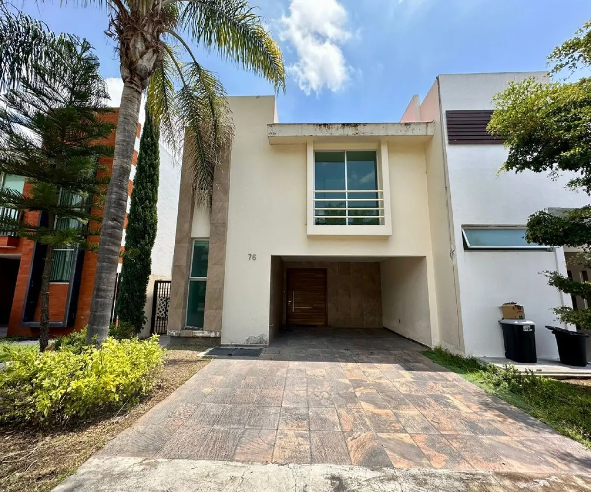 Casa En Venta,paseo del fresno ,Avenida Adolfo López Mateos Sur 5560 76, Tlajomulco de Zúñiga, Jalisco 45645, 3 Habitaciones,3 Baños,Avenida Adolfo López Mateos Sur,1,pSvJEJK