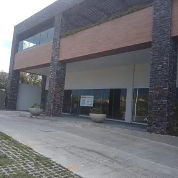 Local En Renta,El Bajío,Av. del bosque 435 L-11, Zapopan, Jalisco 45011,Av. del bosque ,pmiJ4v8