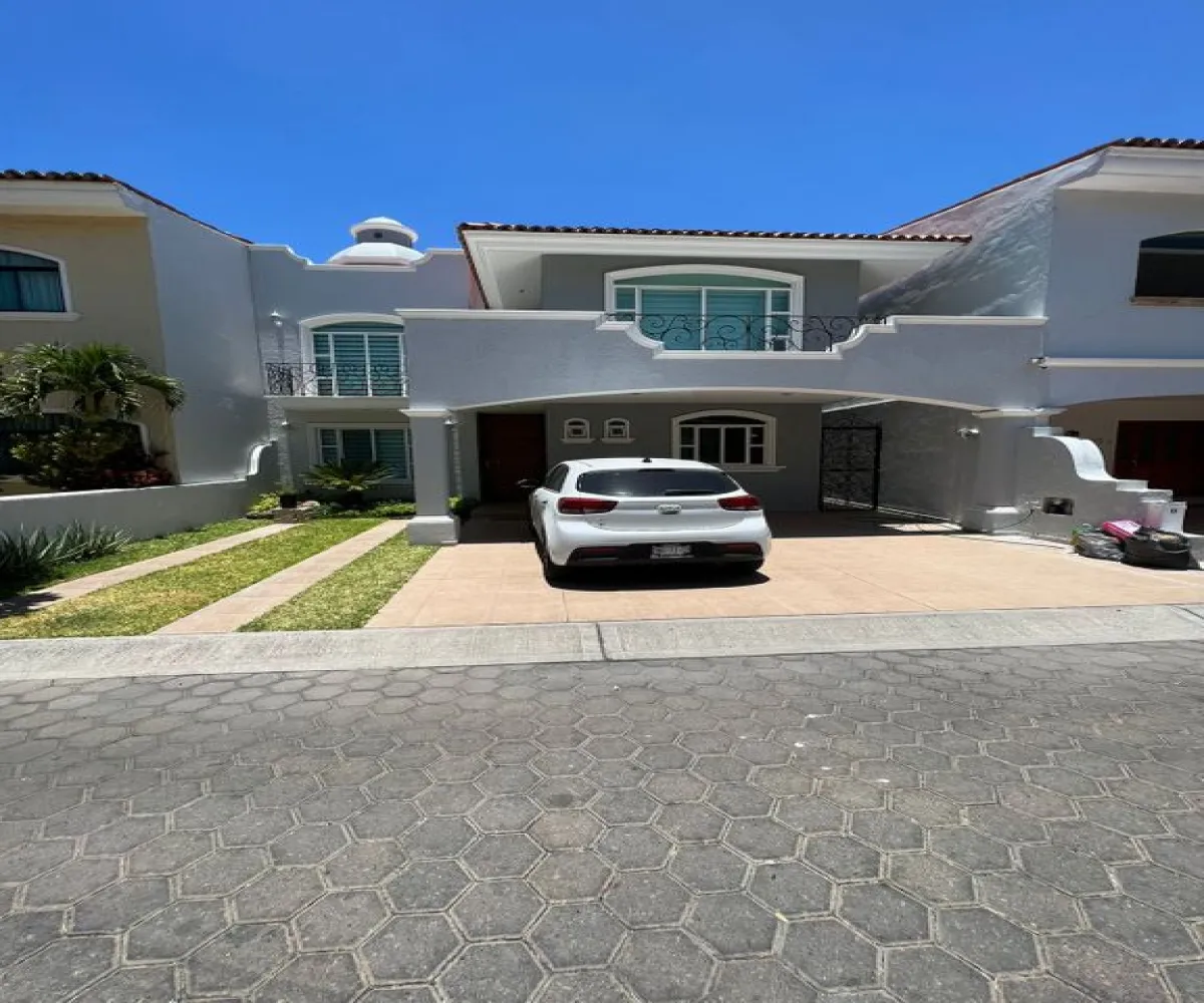 Casa En Venta,Virreyes Residencial,Paseo de los Virreyes 980, Zapopan, Jalisco 45110, 3 Habitaciones,3 Baños,Paseo de los Virreyes ,2,pIt0z8V