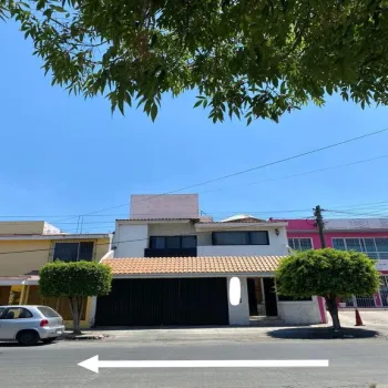 Casa En Renta,Paseos del Sol,Ladron De Guevara 3074, Zapopan, Jalisco 45079, 4 Habitaciones,3 Baños,Ladron De Guevara,2,pajVwQP